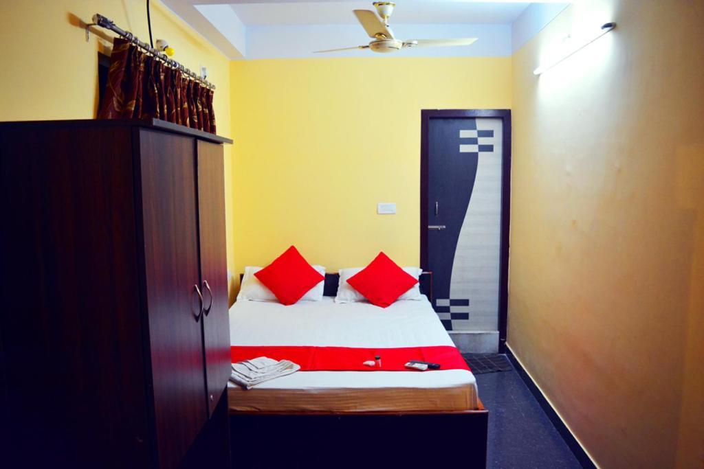Skyline Lodge Siliguri Exterior photo